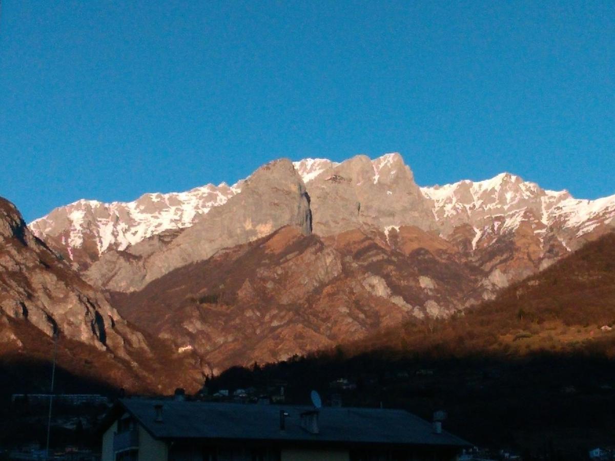 Miralago Casa Vacanze Apartment Mandello del Lario Bagian luar foto