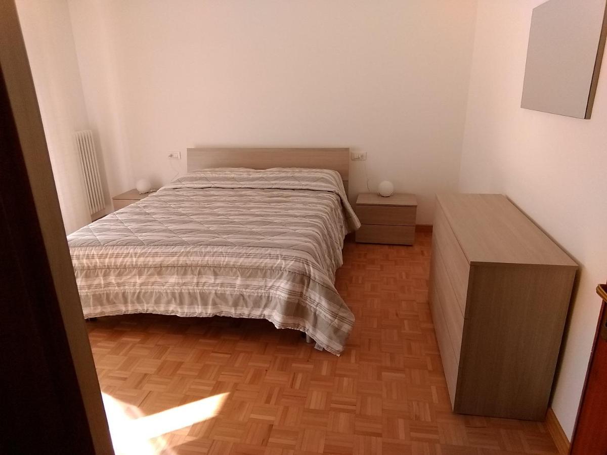 Miralago Casa Vacanze Apartment Mandello del Lario Bagian luar foto