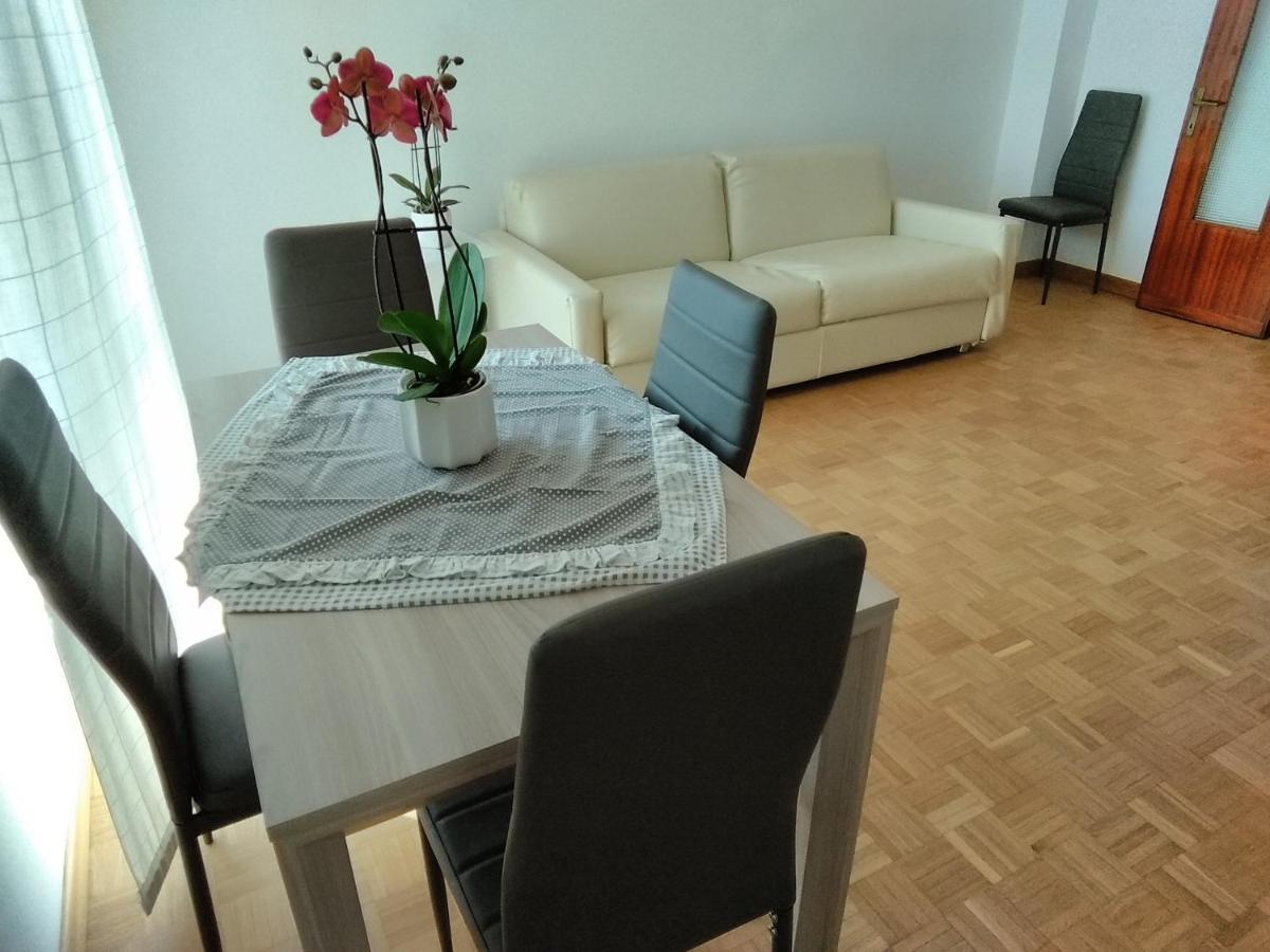 Miralago Casa Vacanze Apartment Mandello del Lario Bagian luar foto