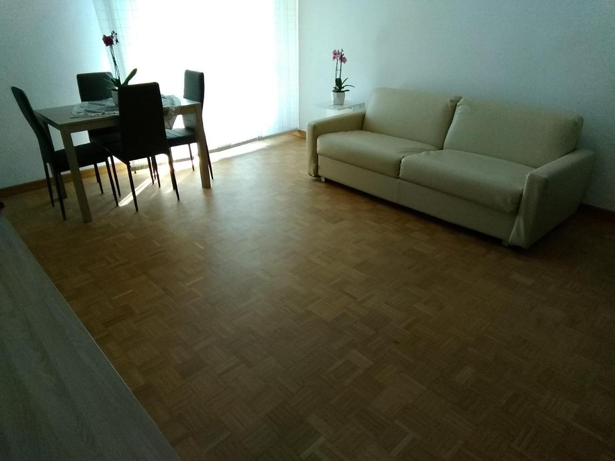 Miralago Casa Vacanze Apartment Mandello del Lario Bagian luar foto