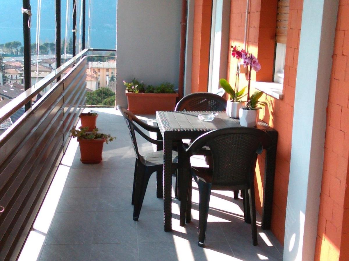 Miralago Casa Vacanze Apartment Mandello del Lario Bagian luar foto